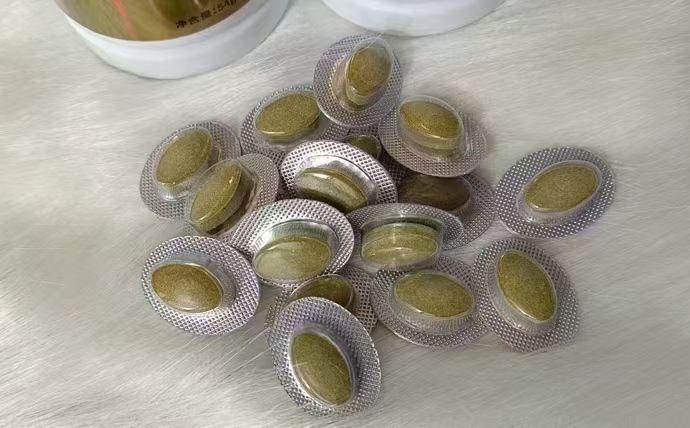 灵芝黄芪槲皮素片.jpg 灵芝黄芪槲皮素片.jpg